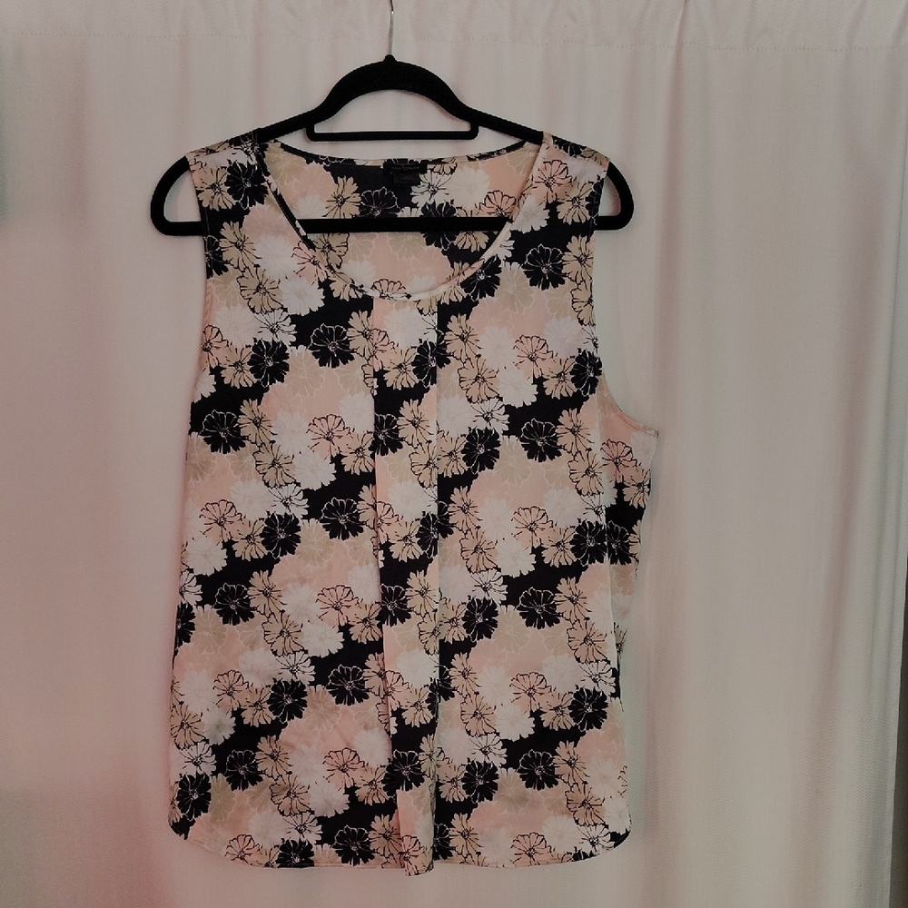 Ann Taylor Black and Cream Floral Blouse